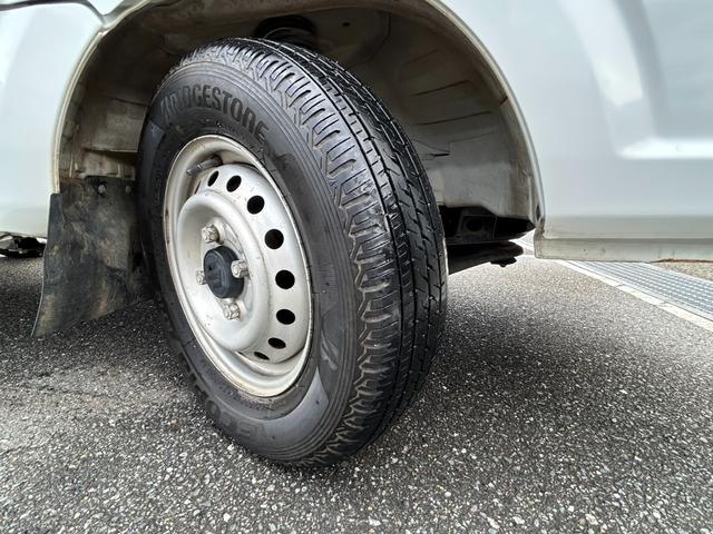 キャリイトラック ＫＣエアコン・パワステ農繁仕様　４ＷＤ　デフロック切り替え付き（24枚目）
