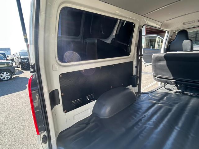 ハイエースバン ロングＤＸ　ＧＬパッケージ　フロントスポイラー☆アルミホイール☆ローダウン（14枚目）