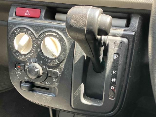 アルト Ｓ　ＥＴＣ　ナビ　ＴＶ　キーレスエントリー　アイドリングストップ　電動格納ミラー　シートヒーター　ＣＶＴ　盗難防止システム　ＡＢＳ　ＥＳＣ　ＣＤ　ＤＶＤ再生　ＵＳＢ　アルミホイール　衝突安全ボディ（6枚目）