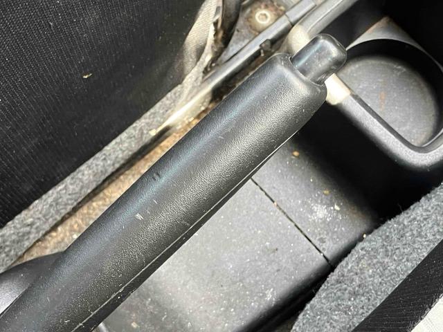 アルト Ｓ　ＥＴＣ　ナビ　ＴＶ　キーレスエントリー　アイドリングストップ　電動格納ミラー　シートヒーター　ＣＶＴ　盗難防止システム　ＡＢＳ　ＥＳＣ　ＣＤ　ＤＶＤ再生　ＵＳＢ　アルミホイール　衝突安全ボディ（38枚目）