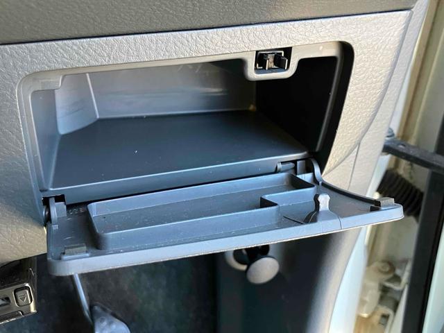 ムーヴラテ クールＶＳ　ＥＴＣ　バックカメラ　ナビ　ＴＶ　オートクルーズコントロール　スマートキー　電動格納ミラー　ベンチシート　ＡＴ　盗難防止システム　ＣＤ　ＤＶＤ再生　ＵＳＢ　ミュージックプレイヤー接続可（10枚目）