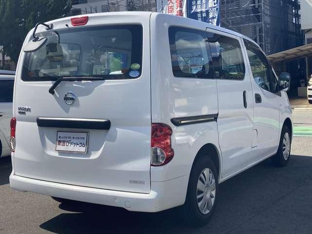 ＮＶ２００バネットバン ＶＸ　キッチンカー移動販売車ベース車両　加工車８ナンバー　車検整備付　オートマ車　ナビ　ＴＶ　バックカメラ　シンク　ドラレコ　ＥＴＣ（3枚目）