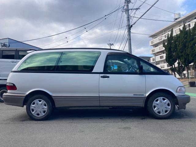 エスティマ Ｖ　パワーウィンドウ　パワーステアリング　サンルーフ　運転席エアバッグ　３列シート　ウォークスルー　フルフラット（4枚目）