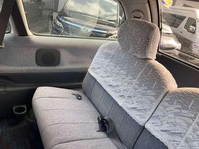 エスティマ Ｖ　パワーウィンドウ　パワーステアリング　サンルーフ　運転席エアバッグ　３列シート　ウォークスルー　フルフラット（31枚目）