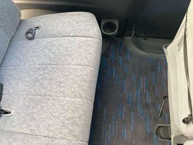 エスティマ Ｖ　パワーウィンドウ　パワーステアリング　サンルーフ　運転席エアバッグ　３列シート　ウォークスルー　フルフラット（35枚目）