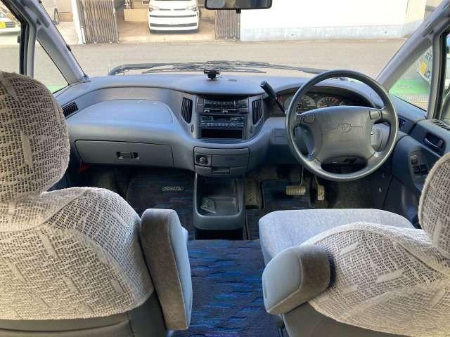 エスティマ Ｖ　パワーウィンドウ　パワーステアリング　サンルーフ　運転席エアバッグ　３列シート　ウォークスルー　フルフラット（42枚目）