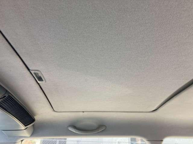 エスティマ Ｖ　パワーウィンドウ　パワーステアリング　サンルーフ　運転席エアバッグ　３列シート　ウォークスルー　フルフラット（48枚目）