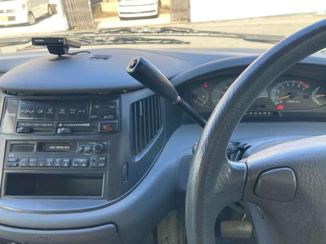 エスティマ Ｖ　パワーウィンドウ　パワーステアリング　サンルーフ　運転席エアバッグ　３列シート　ウォークスルー　フルフラット（59枚目）