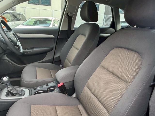 Ｑ３ ２．０ＴＦＳＩクワトロ２１１ＰＳ　４ＷＤ　☆ナビ☆ＴＶ☆バックカメラ☆車内綺麗☆（33枚目）