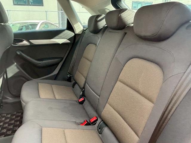 Ｑ３ ２．０ＴＦＳＩクワトロ２１１ＰＳ　４ＷＤ　☆ナビ☆ＴＶ☆バックカメラ☆車内綺麗☆（43枚目）