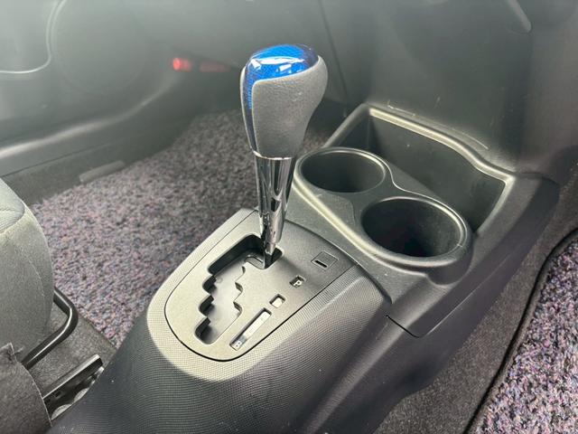 アクア Ｓ　ＴＶ＆ナビ　バックカメラ　ＥＴＣ　キーレスエントリー　プッシュスタート　盗難防止システム　アイドリングストップ　パワーステアリング　パワーウィンドウ　車検整備付き（16枚目）