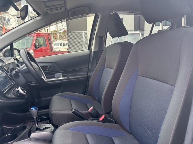 アクア Ｓ　ＴＶ＆ナビ　バックカメラ　ＥＴＣ　キーレスエントリー　プッシュスタート　盗難防止システム　アイドリングストップ　パワーステアリング　パワーウィンドウ　車検整備付き（32枚目）