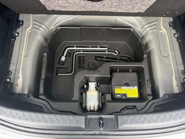 アクア Ｓ　ＴＶ＆ナビ　バックカメラ　ＥＴＣ　キーレスエントリー　プッシュスタート　盗難防止システム　アイドリングストップ　パワーステアリング　パワーウィンドウ　車検整備付き（49枚目）