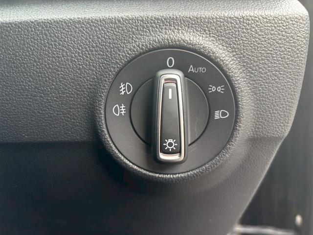 Ｔ－ロック ＴＤＩ　スポーツ　ＥＴＣ　電動リアゲート　バックカメラ　フロントカメラ　ドライブレコーダー　ＴＶ＆ナビ　ターボ　レーンアシスト　アダプティブクルーズコントロール　キーレスエントリー　スマートキー　ＡＷ１８インチ（13枚目）