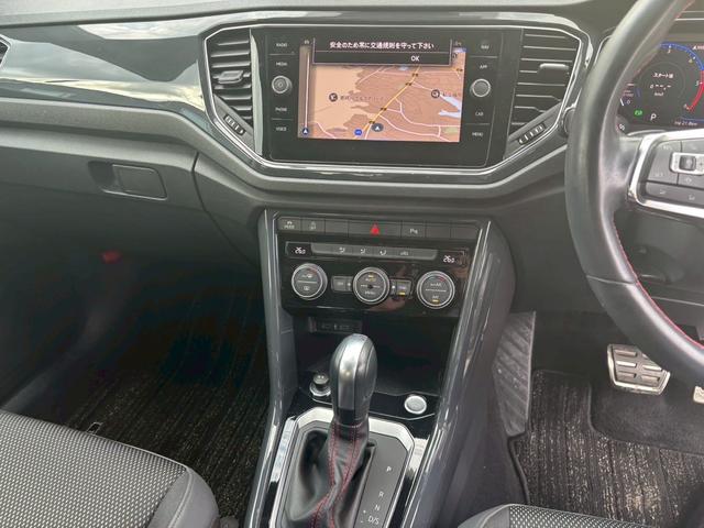 Ｔ－ロック ＴＤＩ　スポーツ　ＥＴＣ　電動リアゲート　バックカメラ　フロントカメラ　ドライブレコーダー　ＴＶ＆ナビ　ターボ　レーンアシスト　アダプティブクルーズコントロール　キーレスエントリー　スマートキー　ＡＷ１８インチ（14枚目）