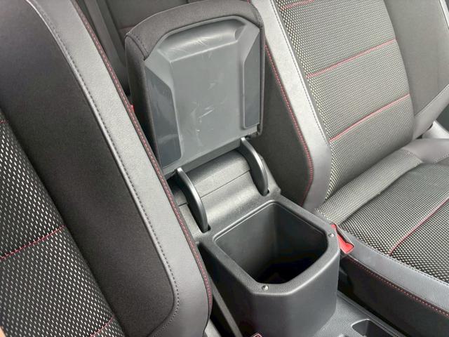 Ｔ－ロック ＴＤＩ　スポーツ　ＥＴＣ　電動リアゲート　バックカメラ　フロントカメラ　ドライブレコーダー　ＴＶ＆ナビ　ターボ　レーンアシスト　アダプティブクルーズコントロール　キーレスエントリー　スマートキー　ＡＷ１８インチ（18枚目）