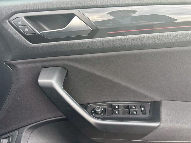 Ｔ－ロック ＴＤＩ　スポーツ　ＥＴＣ　電動リアゲート　バックカメラ　フロントカメラ　ドライブレコーダー　ＴＶ＆ナビ　ターボ　レーンアシスト　アダプティブクルーズコントロール　キーレスエントリー　スマートキー　ＡＷ１８インチ（29枚目）