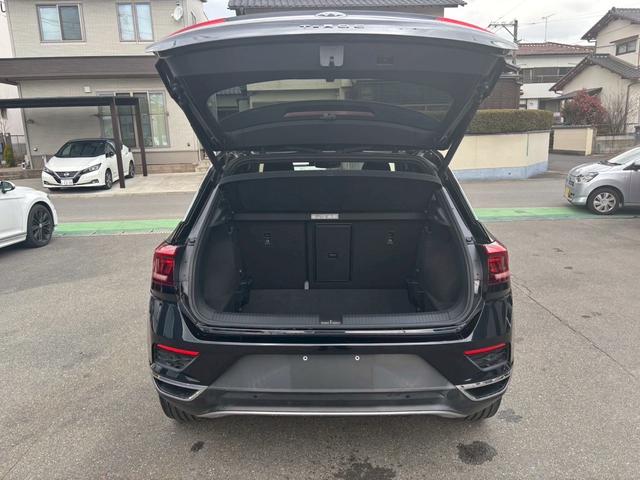 Ｔ－ロック ＴＤＩ　スポーツ　ＥＴＣ　電動リアゲート　バックカメラ　フロントカメラ　ドライブレコーダー　ＴＶ＆ナビ　ターボ　レーンアシスト　アダプティブクルーズコントロール　キーレスエントリー　スマートキー　ＡＷ１８インチ（48枚目）