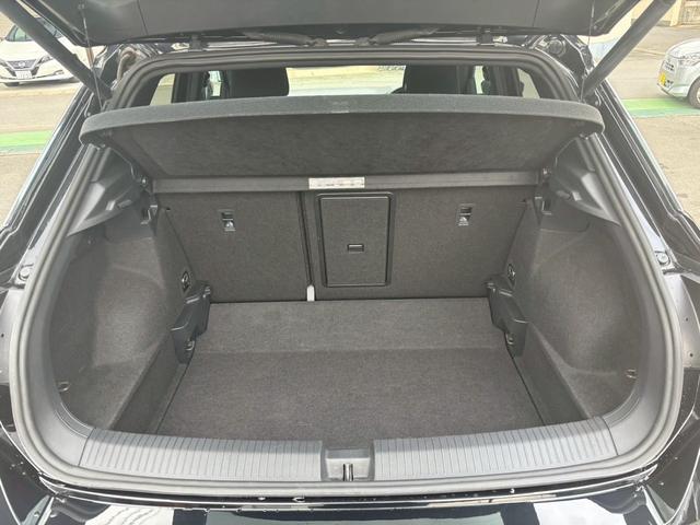 Ｔ－ロック ＴＤＩ　スポーツ　ＥＴＣ　電動リアゲート　バックカメラ　フロントカメラ　ドライブレコーダー　ＴＶ＆ナビ　ターボ　レーンアシスト　アダプティブクルーズコントロール　キーレスエントリー　スマートキー　ＡＷ１８インチ（49枚目）