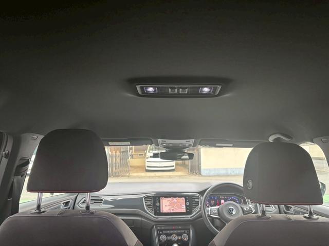 Ｔ－ロック ＴＤＩ　スポーツ　ＥＴＣ　電動リアゲート　バックカメラ　フロントカメラ　ドライブレコーダー　ＴＶ＆ナビ　ターボ　レーンアシスト　アダプティブクルーズコントロール　キーレスエントリー　スマートキー　ＡＷ１８インチ（50枚目）