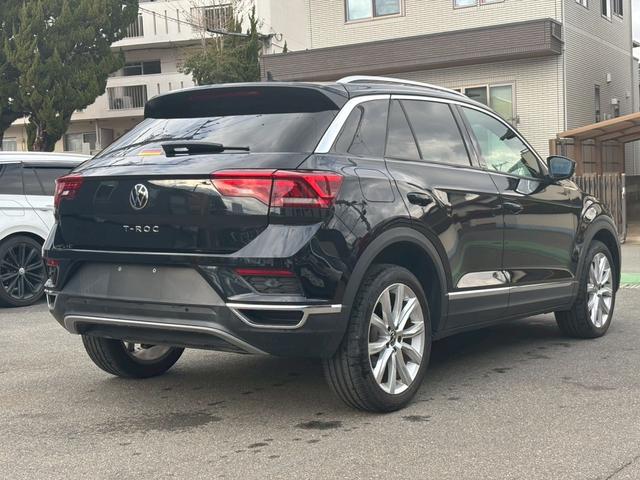 Ｔ－ロック ＴＤＩ　スポーツ　ＥＴＣ　電動リアゲート　バックカメラ　フロントカメラ　ドライブレコーダー　ＴＶ＆ナビ　ターボ　レーンアシスト　アダプティブクルーズコントロール　キーレスエントリー　スマートキー　ＡＷ１８インチ（61枚目）