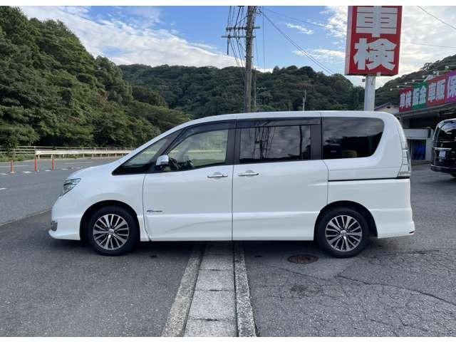 セレナ ハイウェイスター　Ｖセレ＋セーフティＩＩ　ＳＨＶ　メーカーＯＰデカナビ　リヤフリップダウンモニター　両側電動スライドドア　アラウンドビューモニター　クリアランスソナー　ＬＥＤライト（9枚目）