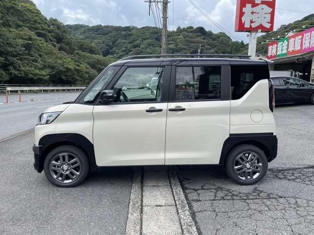 デリカミニ Ｔ　プレミアム　届出済未使用車　アラウンドビューモニター　両側電動スライドドア　ヒルディセントコントロール　オートマチックハイビーム　アダプティブクルーズコントロール（7枚目）
