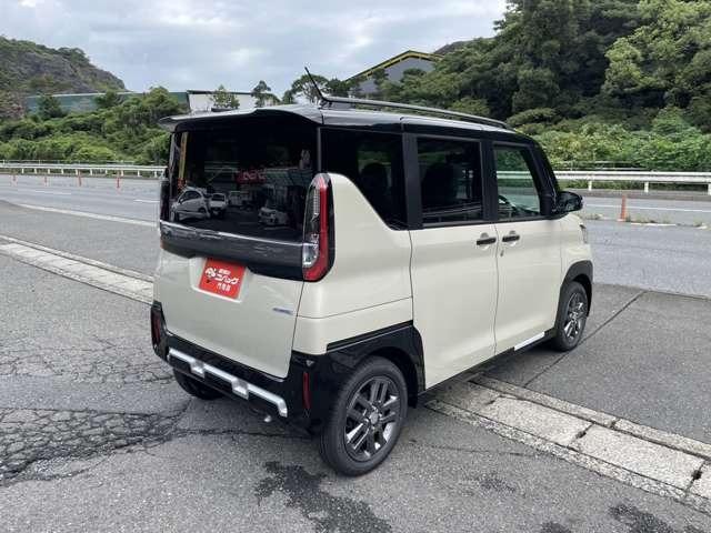 デリカミニ Ｔ　プレミアム　届出済未使用車　アラウンドビューモニター　両側電動スライドドア　ヒルディセントコントロール　オートマチックハイビーム　アダプティブクルーズコントロール（10枚目）