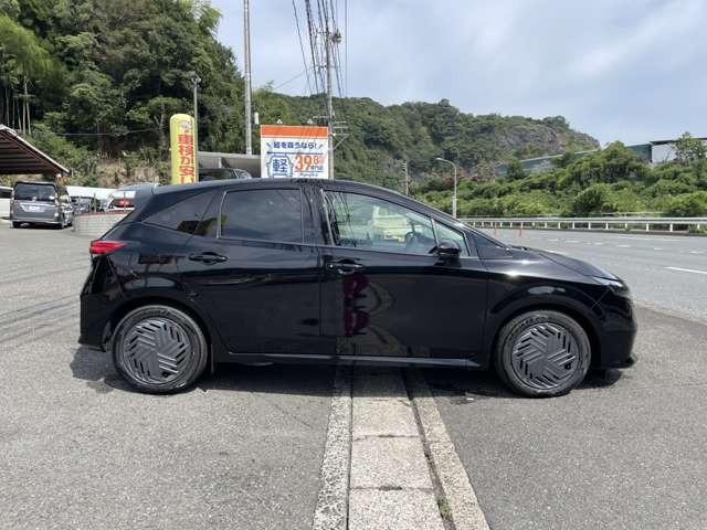 ノート Ｘ　純正ナビ　エマージェンシーブレーキ　禁煙車　アラウンドビューモニター　オートマチックハイビーム　アイドリングストップ　ＬＥＤライト（11枚目）