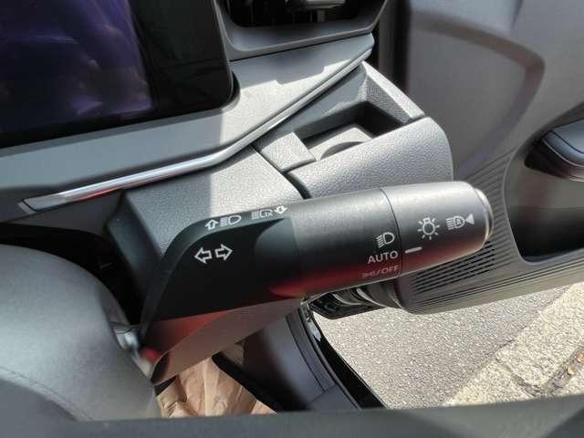 ノート Ｘ　純正ナビ　エマージェンシーブレーキ　禁煙車　アラウンドビューモニター　オートマチックハイビーム　アイドリングストップ　ＬＥＤライト（25枚目）