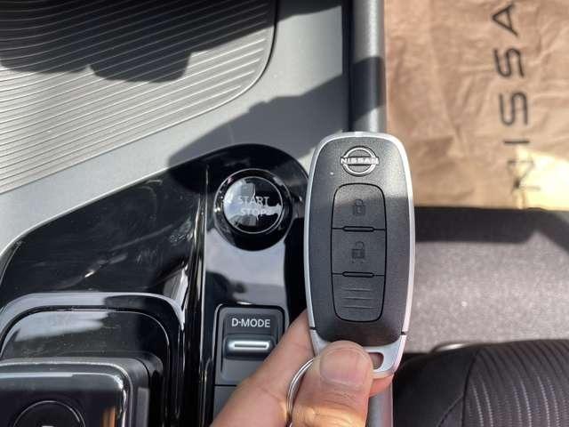 ノート Ｘ　純正ナビ　エマージェンシーブレーキ　禁煙車　アラウンドビューモニター　オートマチックハイビーム　アイドリングストップ　ＬＥＤライト（44枚目）