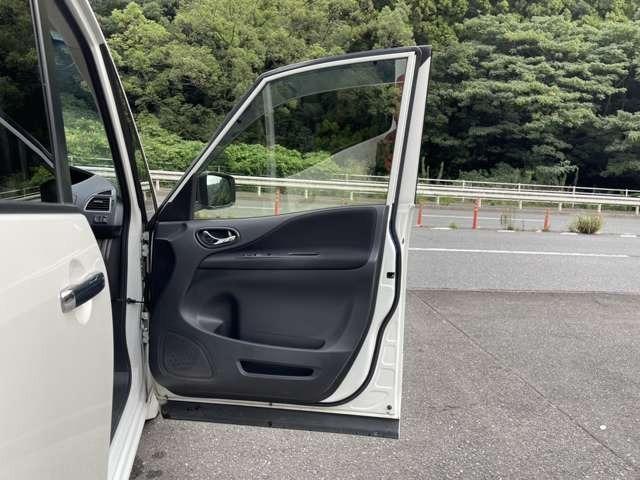 セレナ ハイウェイスター　Ｖセレ＋セーフティ　ＳＨＶ　Ａセフ　フルセグナビ　フリップダウンモニター　両側電動スライドドア　ＬＥＤヘッドランプ　クルーズコントロール　バックカメラ　ＥＴＣ（20枚目）