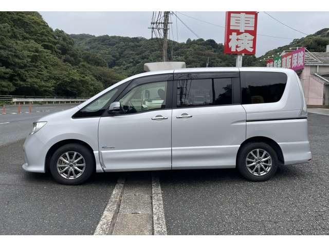 セレナ ハイウェイスター S-ハイブリッド 純正メモリーナビ バックカメラ 電動スライドドア アイドリングストップ スマートキー プッシュスタート セキュリティー クルーズコントロール(7枚目)