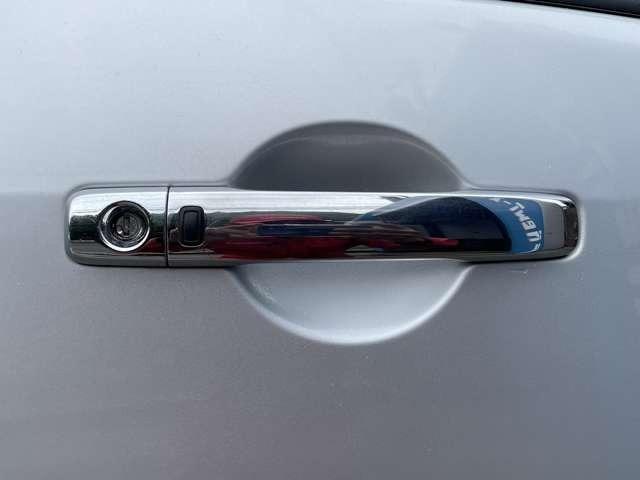 セレナ ハイウェイスター S-ハイブリッド 純正メモリーナビ バックカメラ 電動スライドドア アイドリングストップ スマートキー プッシュスタート セキュリティー クルーズコントロール(18枚目)