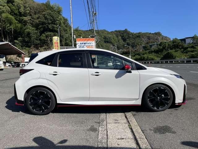 オーラ ニスモ 純正ナビ アラウンドビューモニター エマージェンシーブレーキ スマートミラー 純正前後ドラレコ アイドリングストップ LEDライト(11枚目)