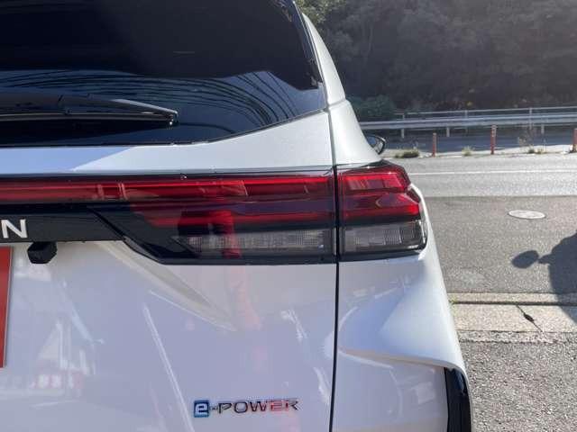 オーラ ニスモ 純正ナビ アラウンドビューモニター エマージェンシーブレーキ スマートミラー 純正前後ドラレコ アイドリングストップ LEDライト(50枚目)