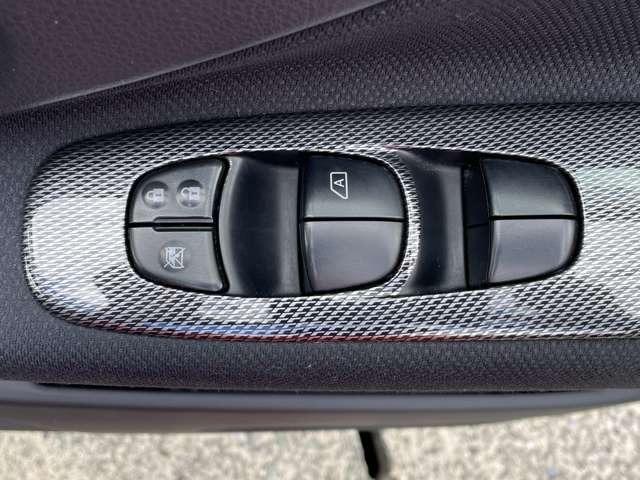 セレナ ２０Ｘ　Ｓ－ハイブリッド　純正ナビ　後席モニター　両側電動スライドドア　ドラレコ　アイドリングストップ　アルミホイール　クルーズコントロール（20枚目）