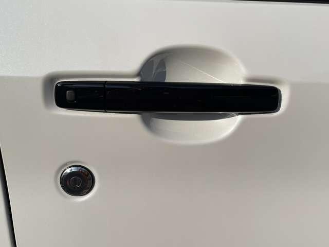 デリカミニ T プレミアム ルーフレール デジタルインナーミラー 全方位カメラ LEDヘッドライト シートヒーター 両側パワースライドドア アイドリングストップ(18枚目)