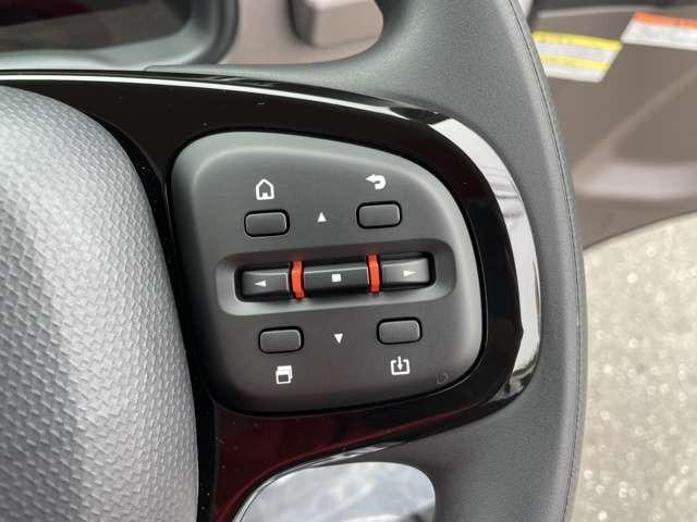 キャンター Wキャブ全低床 ディーゼルターボ フル液晶メーター バックカメラ アイドリングストップ LEDライト スマートキー セキュリティー レーンアシスト(19枚目)