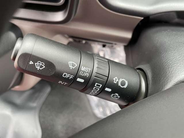 キャンター Wキャブ全低床 ディーゼルターボ フル液晶メーター バックカメラ アイドリングストップ LEDライト スマートキー セキュリティー レーンアシスト(20枚目)