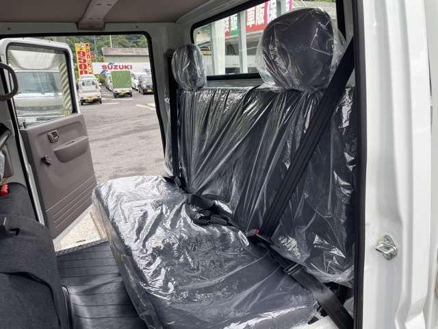 キャンター Wキャブ全低床 ディーゼルターボ フル液晶メーター バックカメラ アイドリングストップ LEDライト スマートキー セキュリティー レーンアシスト(31枚目)