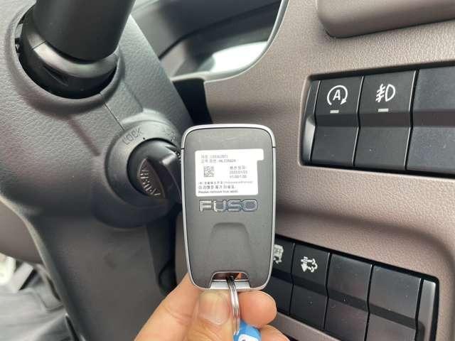 キャンター Wキャブ全低床 ディーゼルターボ フル液晶メーター バックカメラ アイドリングストップ LEDライト スマートキー セキュリティー レーンアシスト(34枚目)