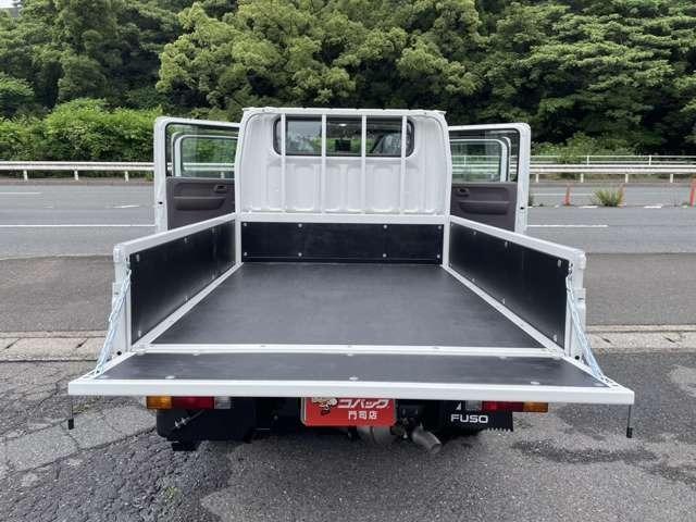 キャンター Wキャブ全低床 ディーゼルターボ フル液晶メーター バックカメラ アイドリングストップ LEDライト スマートキー セキュリティー レーンアシスト(38枚目)