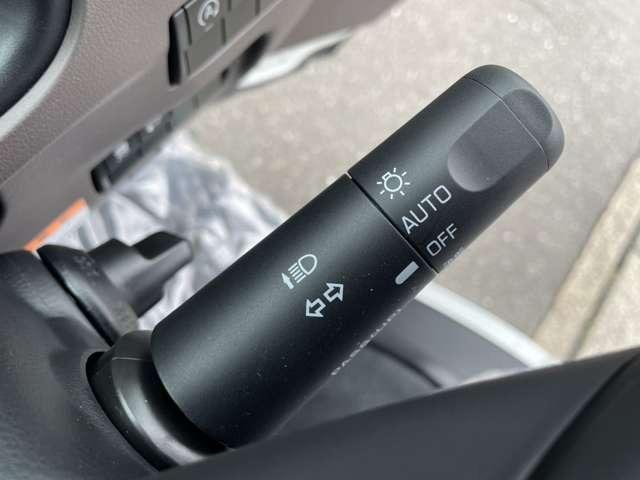 キャンター Wキャブ全低床 ディーゼルターボ フル液晶メーター バックカメラ アイドリングストップ LEDライト スマートキー セキュリティー レーンアシスト(41枚目)