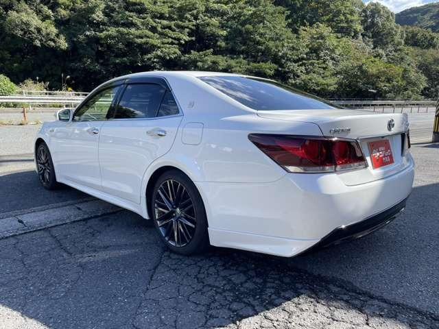 クラウンハイブリッド アスリートＳ　ブラックスタイル　純正ナビ　フルセグＴＶ　バックカメラ　クルコン　ＬＥＤヘッドライト　ＥＴＣ　アイドリングストップ　パワーシート　シートヒーター（10枚目）