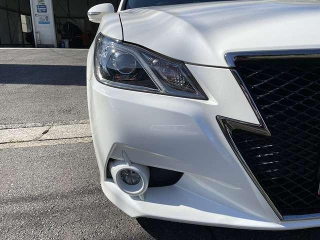 クラウンハイブリッド アスリートＳ　ブラックスタイル　純正ナビ　フルセグＴＶ　バックカメラ　クルコン　ＬＥＤヘッドライト　ＥＴＣ　アイドリングストップ　パワーシート　シートヒーター（14枚目）