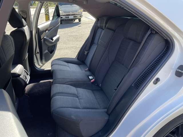 クラウンハイブリッド アスリートＳ　ブラックスタイル　純正ナビ　フルセグＴＶ　バックカメラ　クルコン　ＬＥＤヘッドライト　ＥＴＣ　アイドリングストップ　パワーシート　シートヒーター（23枚目）