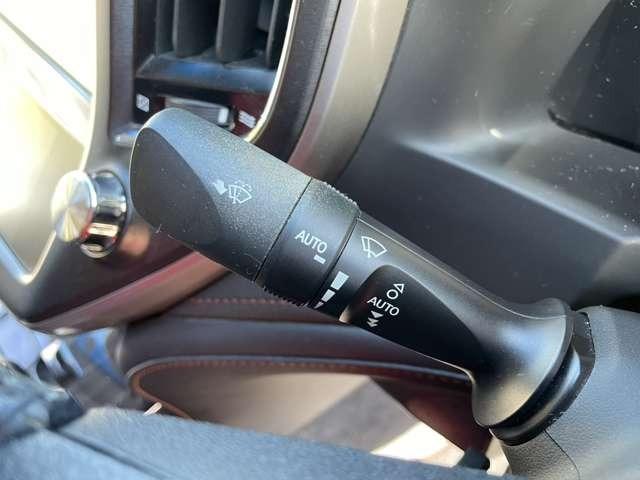 クラウンハイブリッド アスリートＳ　ブラックスタイル　純正ナビ　フルセグＴＶ　バックカメラ　クルコン　ＬＥＤヘッドライト　ＥＴＣ　アイドリングストップ　パワーシート　シートヒーター（32枚目）