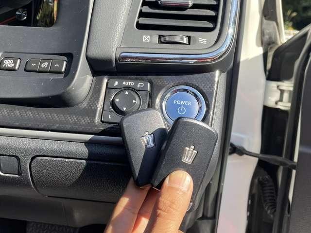 クラウンハイブリッド アスリートＳ　ブラックスタイル　純正ナビ　フルセグＴＶ　バックカメラ　クルコン　ＬＥＤヘッドライト　ＥＴＣ　アイドリングストップ　パワーシート　シートヒーター（44枚目）