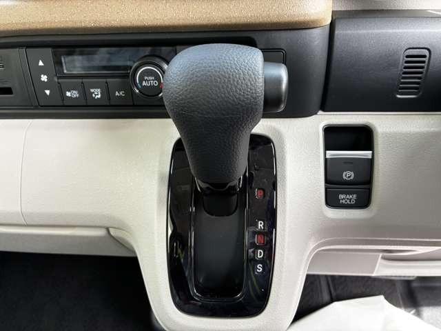 Ｎ－ＢＯＸ ベースグレード　バックカメラ　片側パワースライドドア　スマートキー　プッシュスタート　セキュリティー　アイドリングストップ　レーンアシスト　オートマチックハイビーム（16枚目）